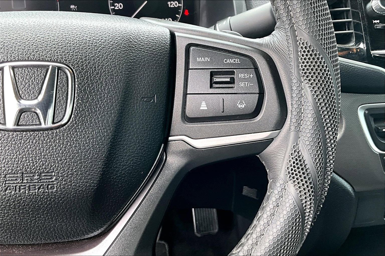 Used 2025 Honda Ridgeline Sport image 13