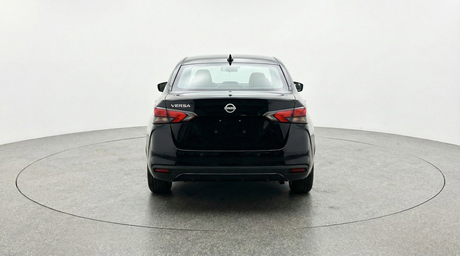 Used 2025 Nissan Versa SV FWD image 7