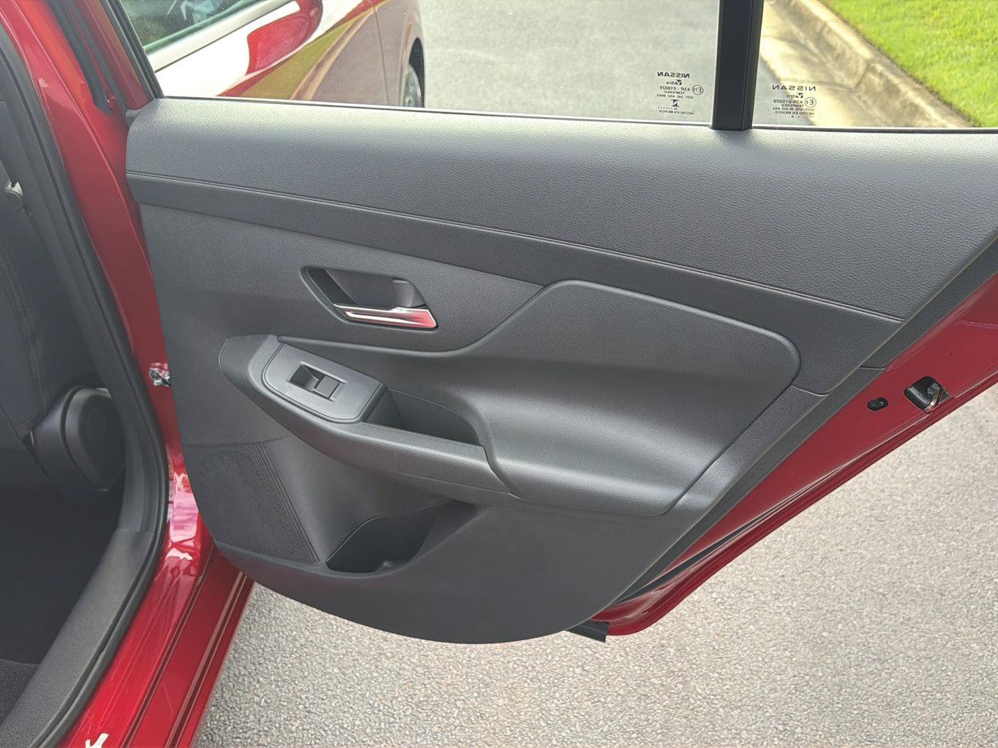 New 2027 Nissan Sentra SV w/ SV Convenience Package FWD image 14