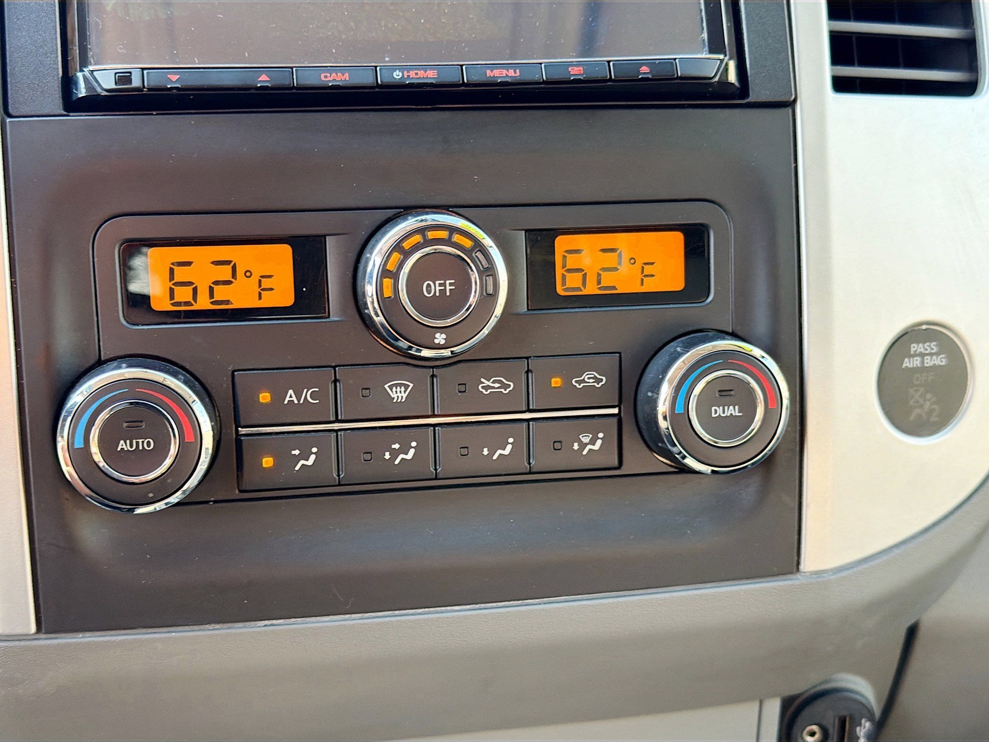 Used 2020 Nissan Frontier SV image 26