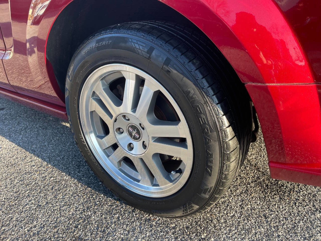 Used 2006 Ford Mustang GT RWD image 41