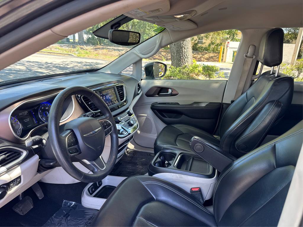 Used 2020 Chrysler Voyager Lxi FWD image 9