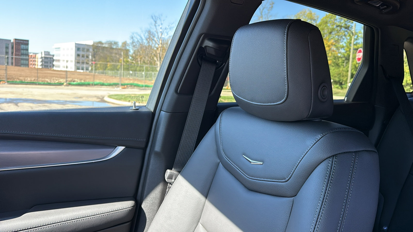 New 2025 Cadillac XT5 Luxury image 24