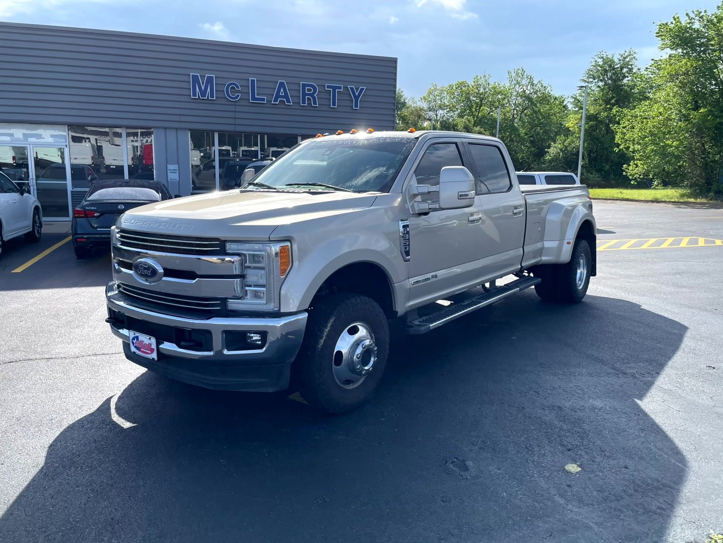 Used 2018 Ford F350 Lariat w/ Lariat Ultimate Package image 1
