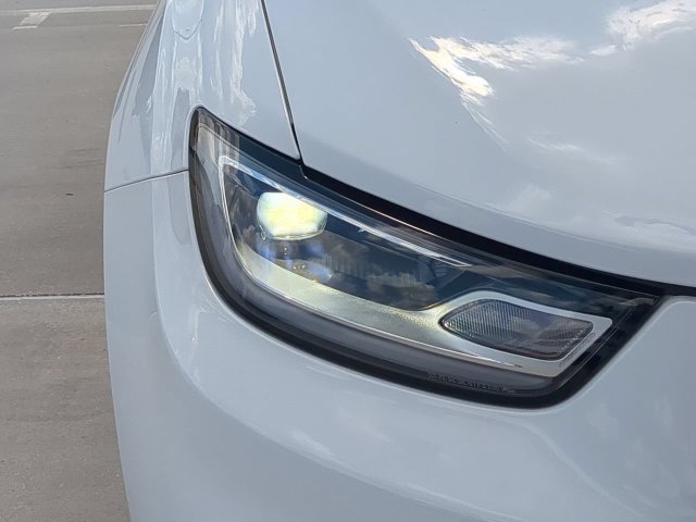 New 2026 Chrysler Pacifica Select FWD image 10