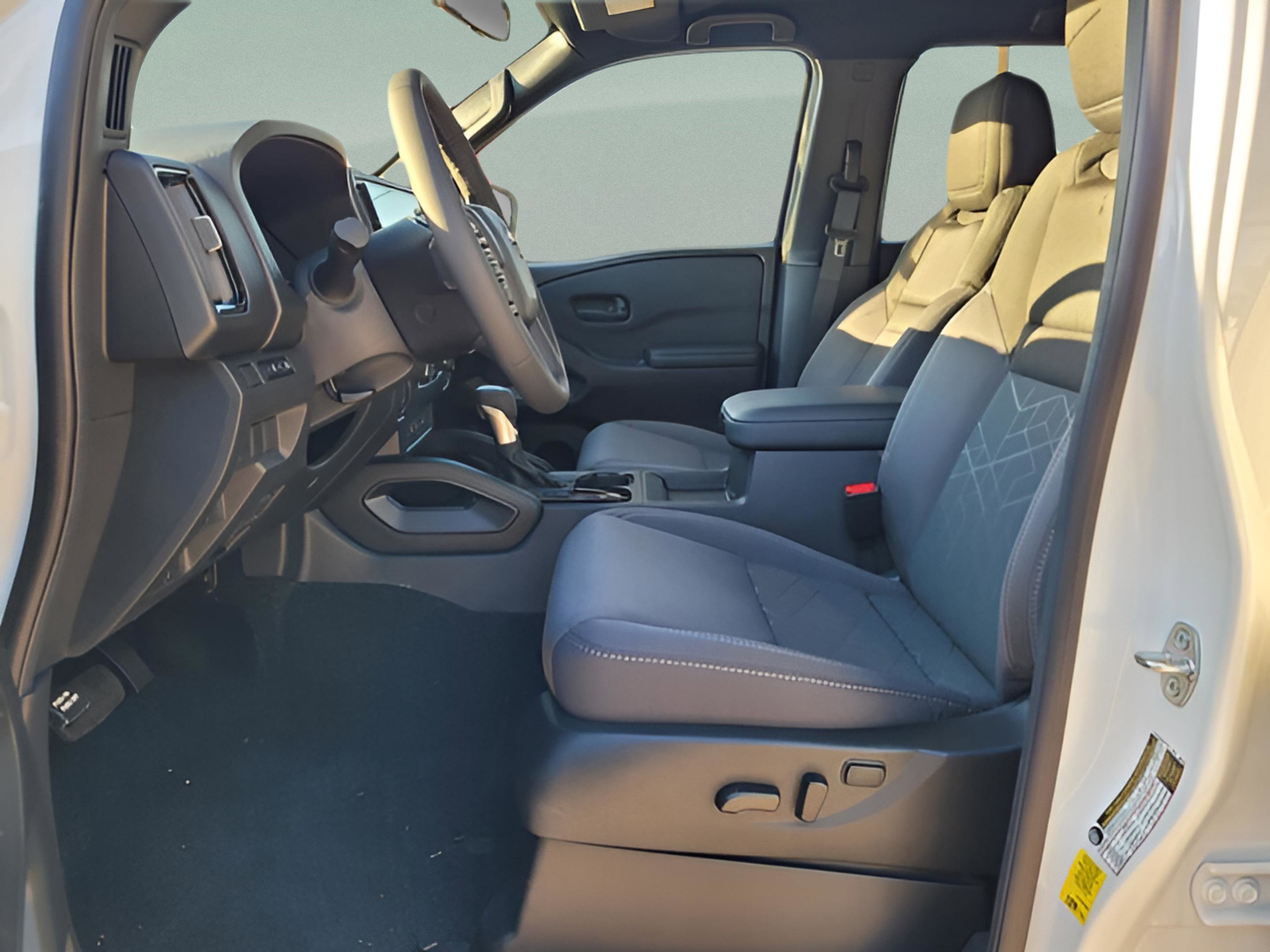 New 2026 Nissan Frontier SV image 6