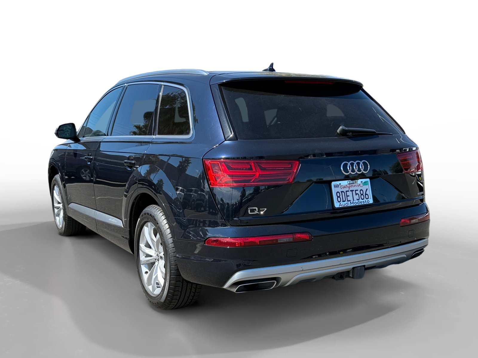 Used 2018 Audi Q7 2.0T Premium Plus w/ Premium Plus Package AWD/4WD image 3