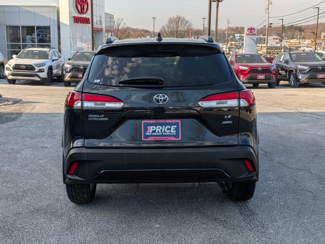 Used 2025 Toyota Corolla Cross LE image 7