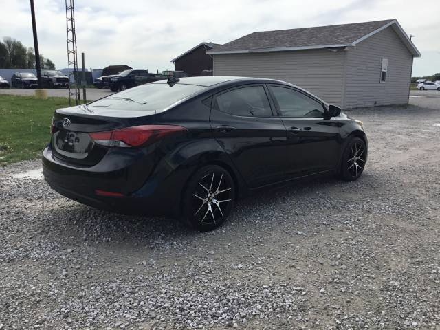 Used 2016 Hyundai Elantra SE image 3