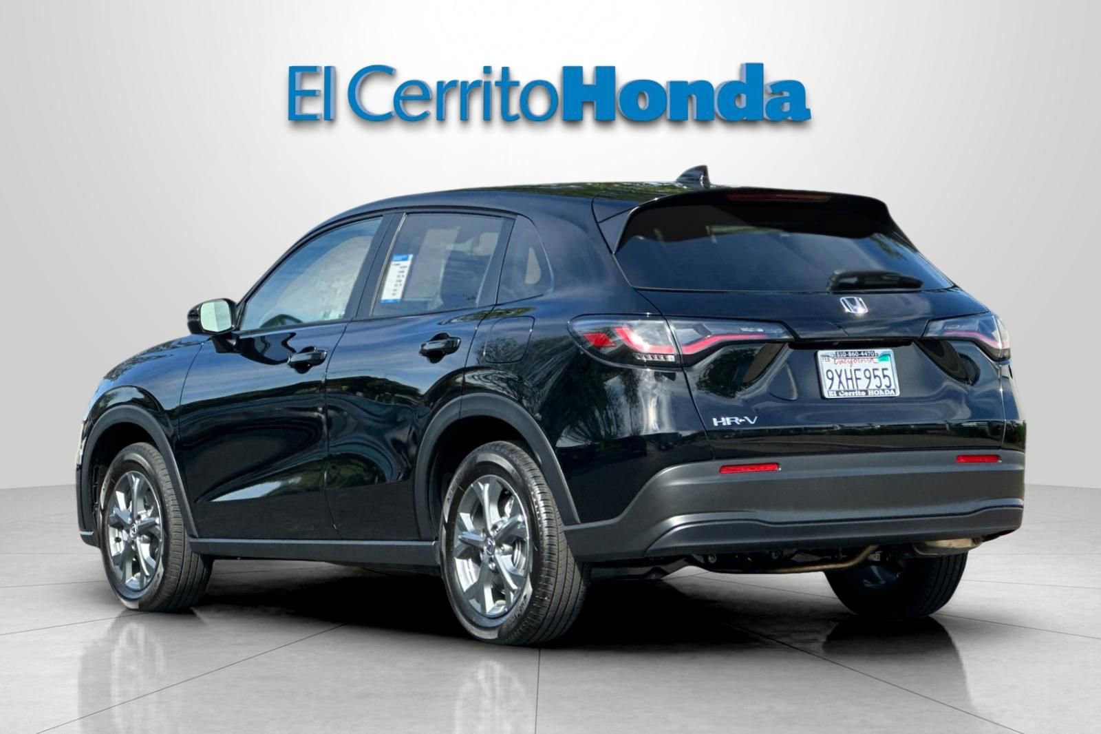 Certified 2026 Honda HR-V LX image 5