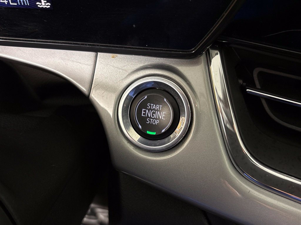 Used 2025 Chevrolet Trax LT FWD image 22