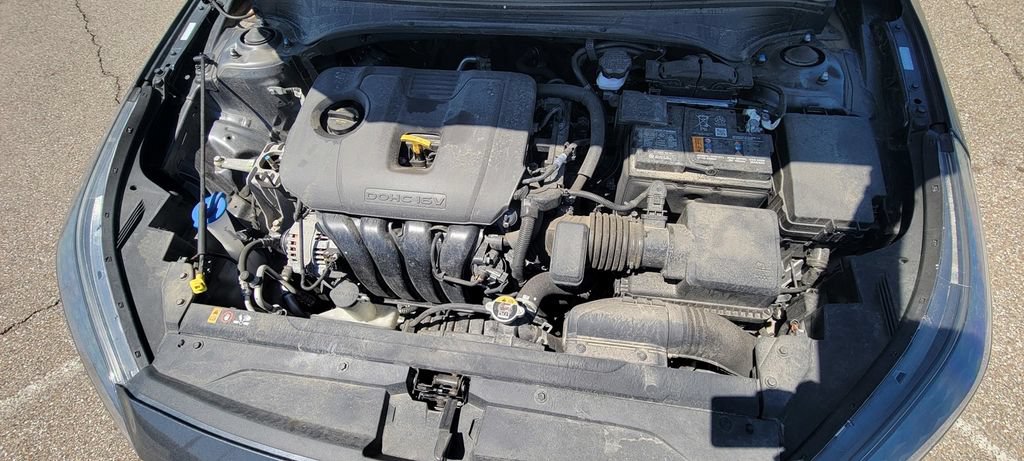Used 2024 Kia Forte LXS w/ LXS Technology Package FWD image 15