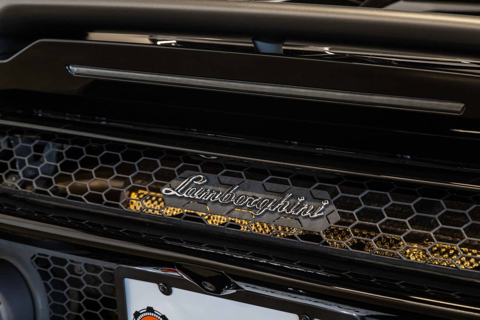 Used 2021 Lamborghini Huracan EVO RWD image 29