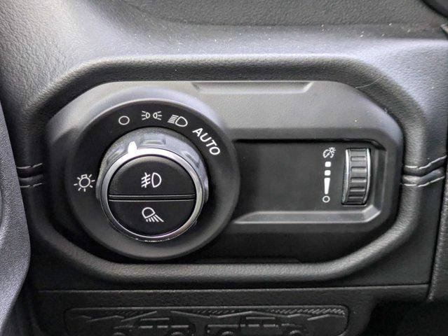 Certified 2025 Jeep Gladiator Mojave AWD/4WD image 24