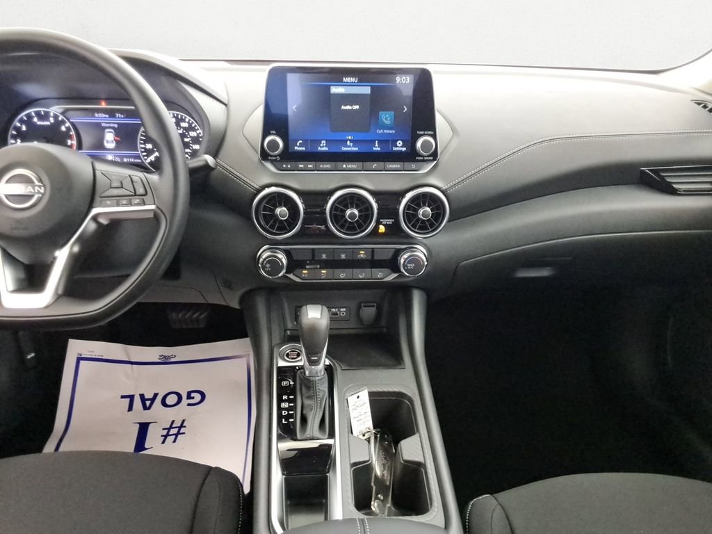 Used 2025 Nissan Sentra SV image 13