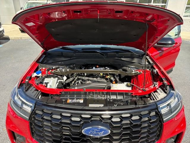 Used 2025 Ford Explorer ST-Line image 25