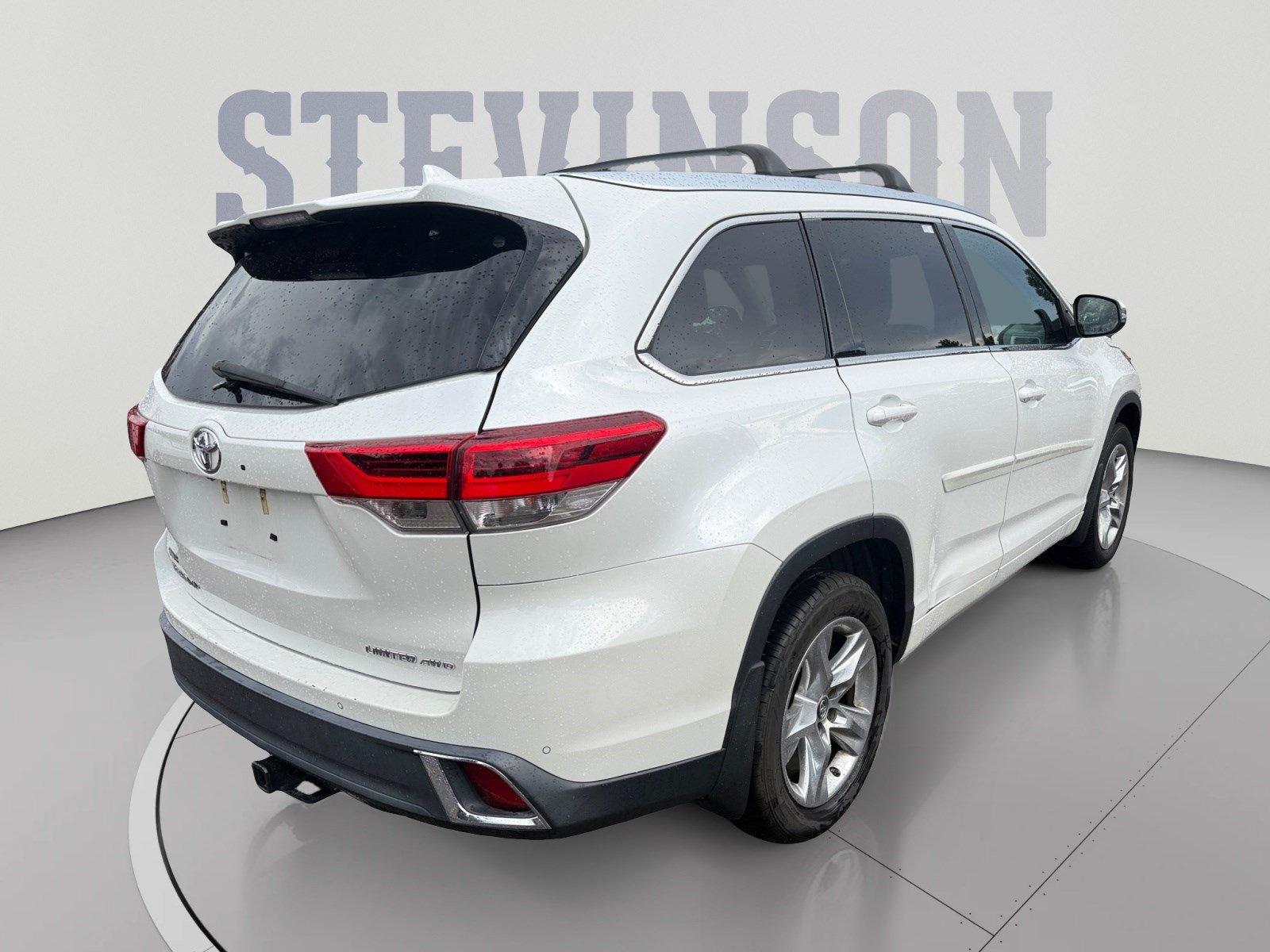 Certified 2018 Toyota Highlander Limited AWD/4WD image 5