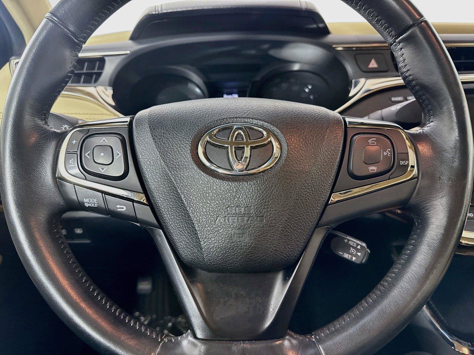 Used 2013 Toyota Avalon Limited FWD image 17