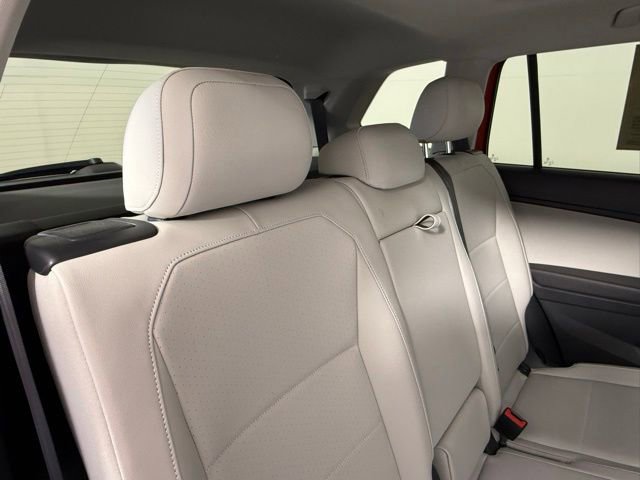 Used 2018 Volkswagen Tiguan SE w/ Panoramic Sunroof Package FWD image 45