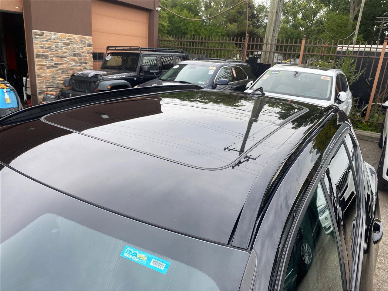 Used 2021 Volvo XC40 T5 R-Design image 12