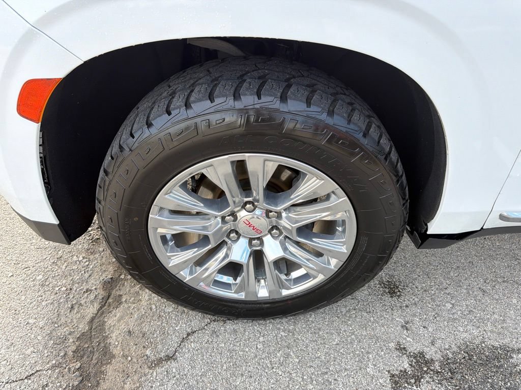 Used 2021 GMC Yukon Denali AWD/4WD image 9