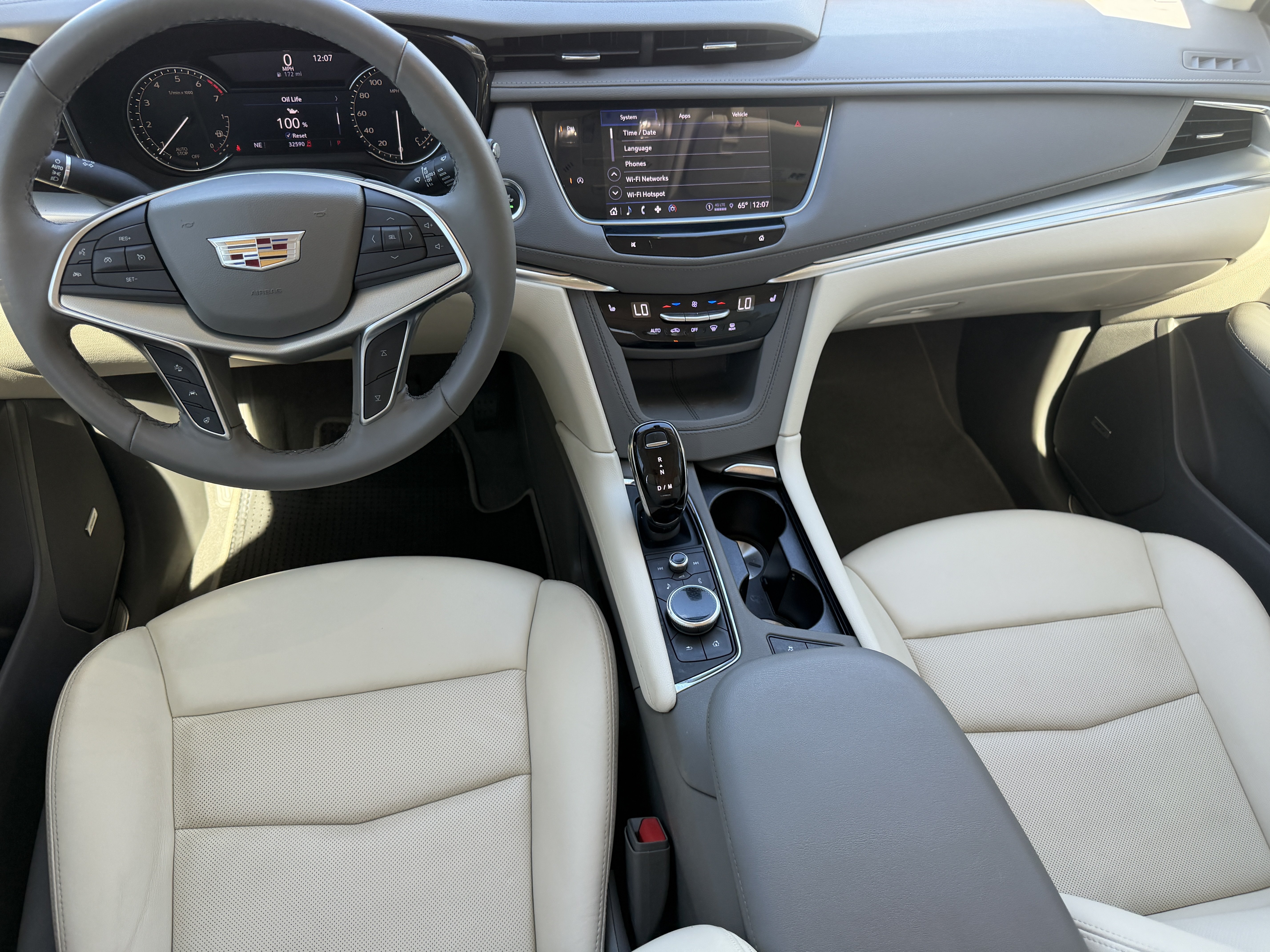 Certified 2022 Cadillac XT5 Premium Luxury FWD image 12