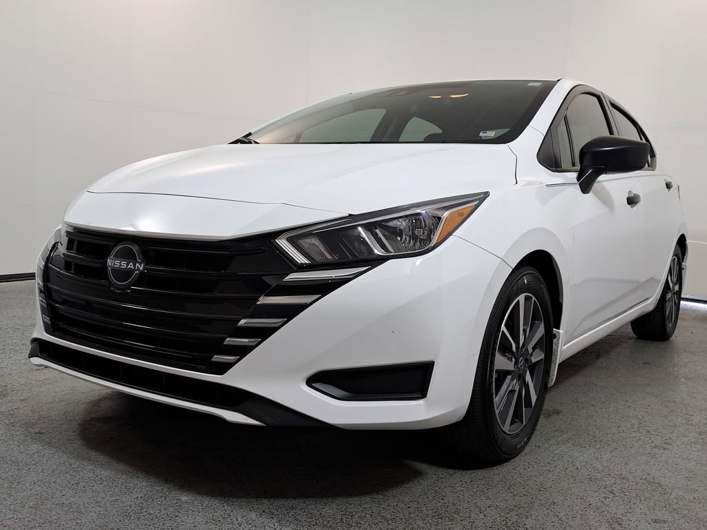 Used 2024 Nissan Versa S w/ S Plus Package image 3