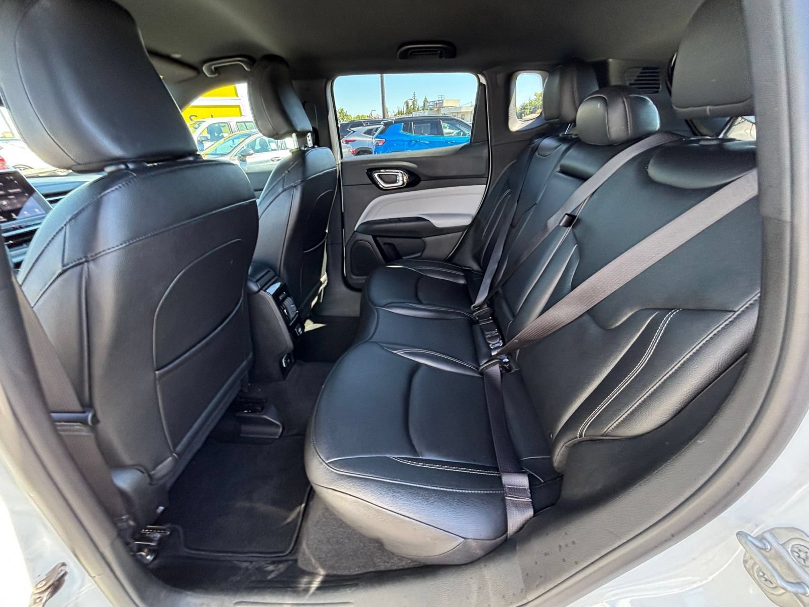 Used 2025 Jeep Compass Limited AWD/4WD image 27