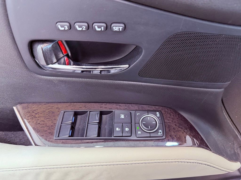 Used 2013 Lexus RX 350 FWD w/ Navigation Pkg image 18