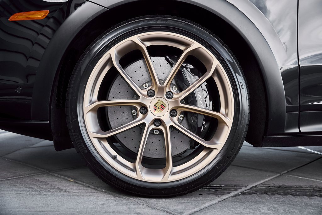 Used 2023 Porsche Cayenne Turbo GT image 3