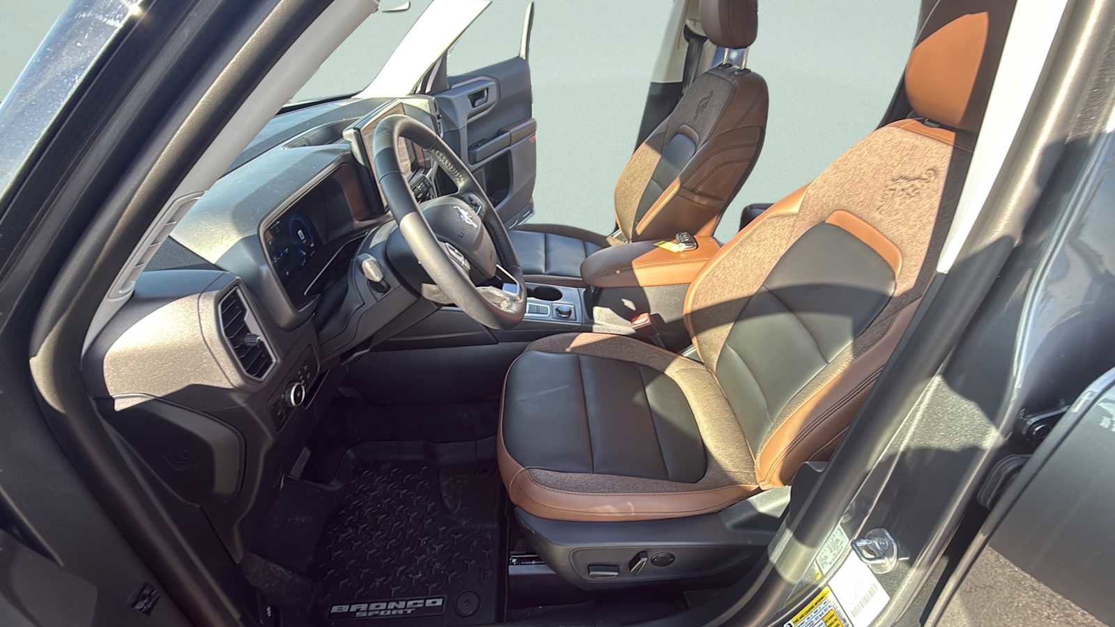 Used 2025 Ford Bronco Sport Outer Banks image 33