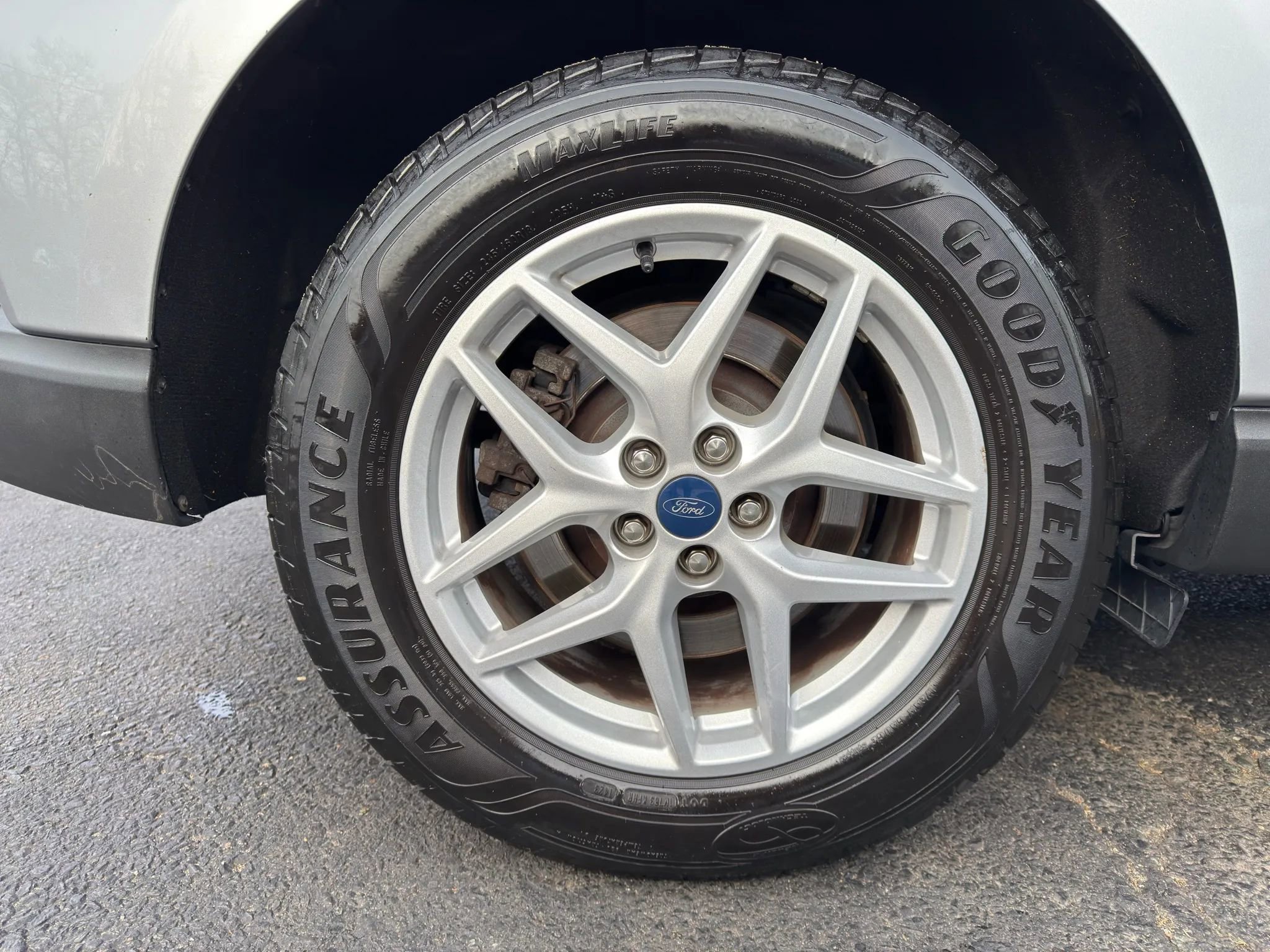 Used 2021 Ford Edge SEL w/ Cargo Accessory Package image 10