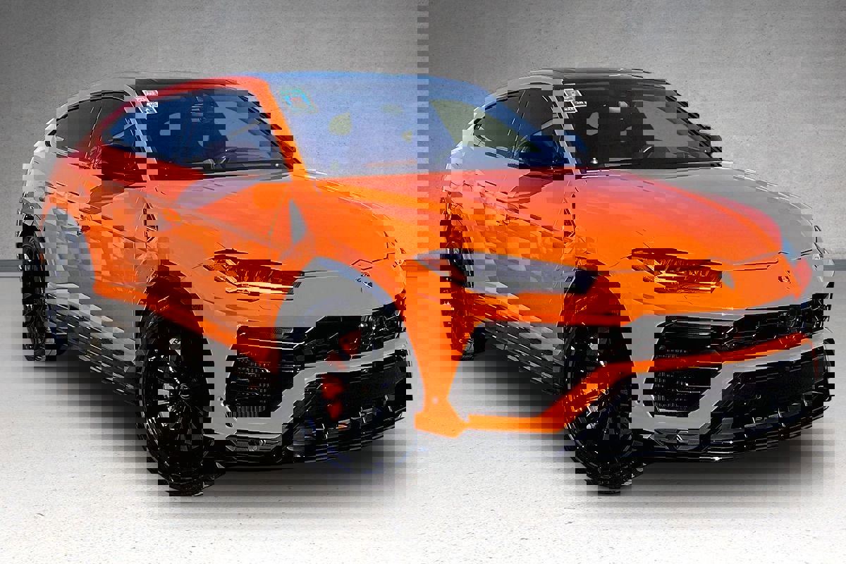 Used 2022 Lamborghini Urus image 2