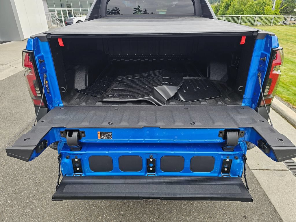 Used 2026 Chevrolet Silverado EV Trail Boss AWD/4WD image 13