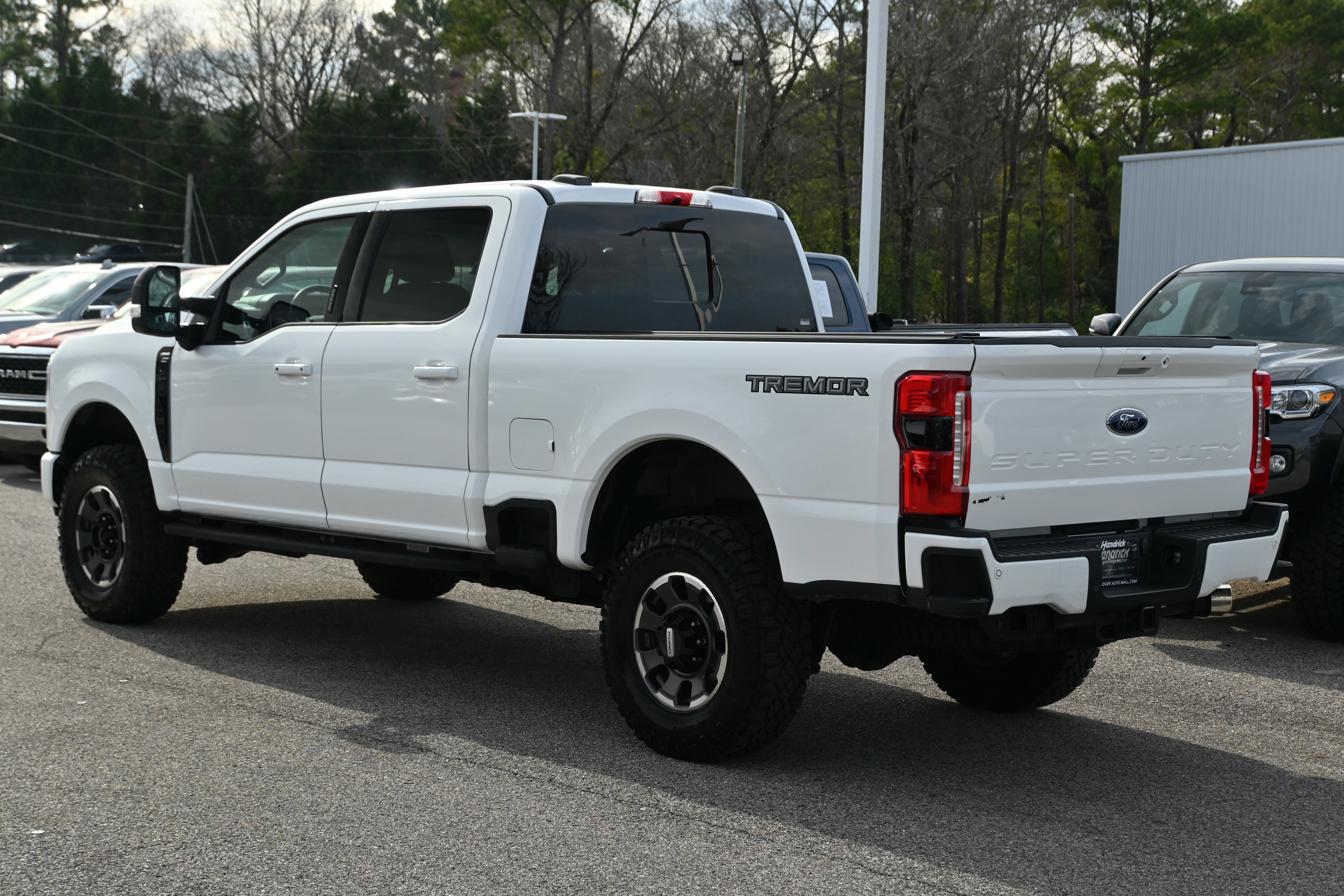 Used 2024 Ford F250 Lariat w/ Lariat Ultimate Package image 11