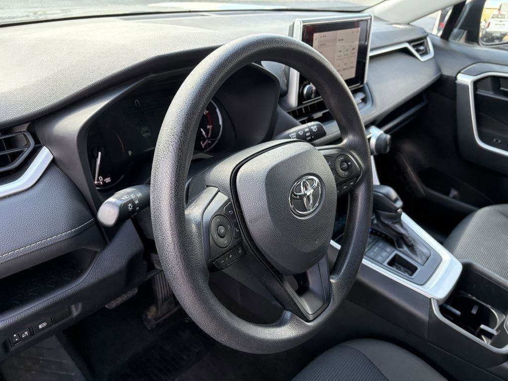 Used 2024 Toyota RAV4 LE image 6