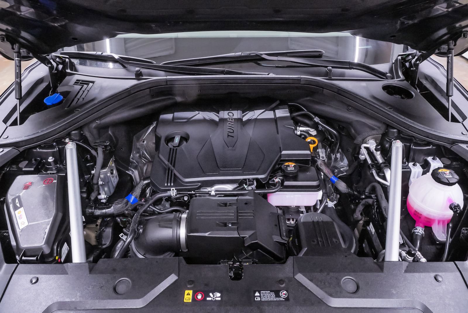 Certified 2026 Genesis GV70 2.5T Advanced image 21