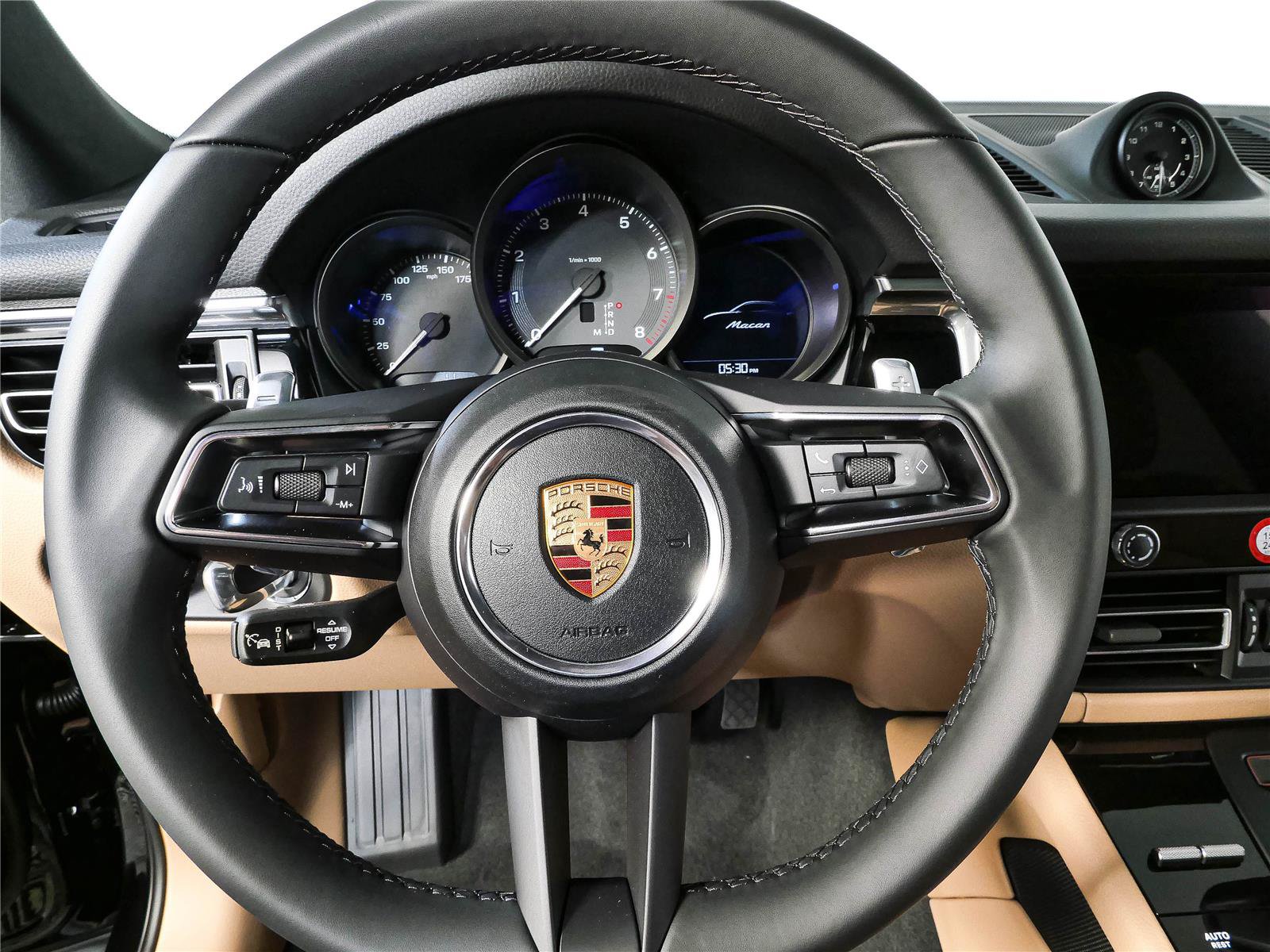Used 2026 Porsche Macan Turbo AWD/4WD image 10