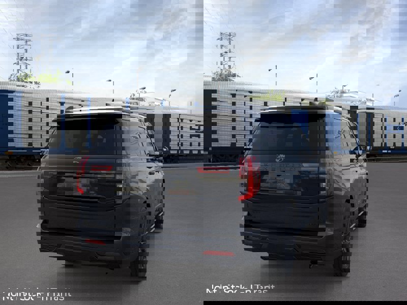 New 2026 Ford Expedition Max Platinum image 8