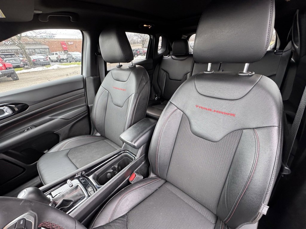 Used 2024 Jeep Compass Trailhawk w/ Sun and Sound Group image 16