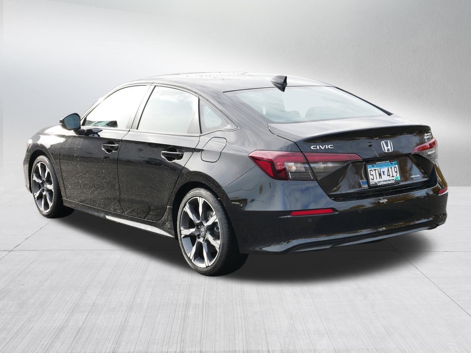 Certified 2025 Honda Civic Sport Touring image 5