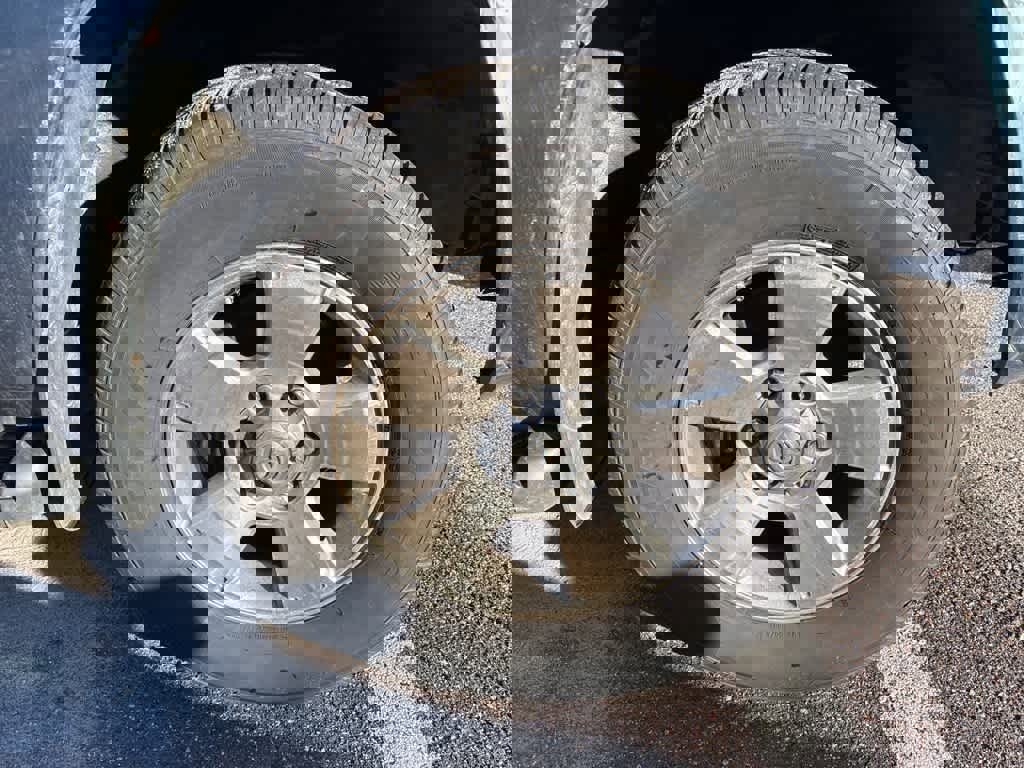 Used 2004 Toyota 4Runner SR5 image 9