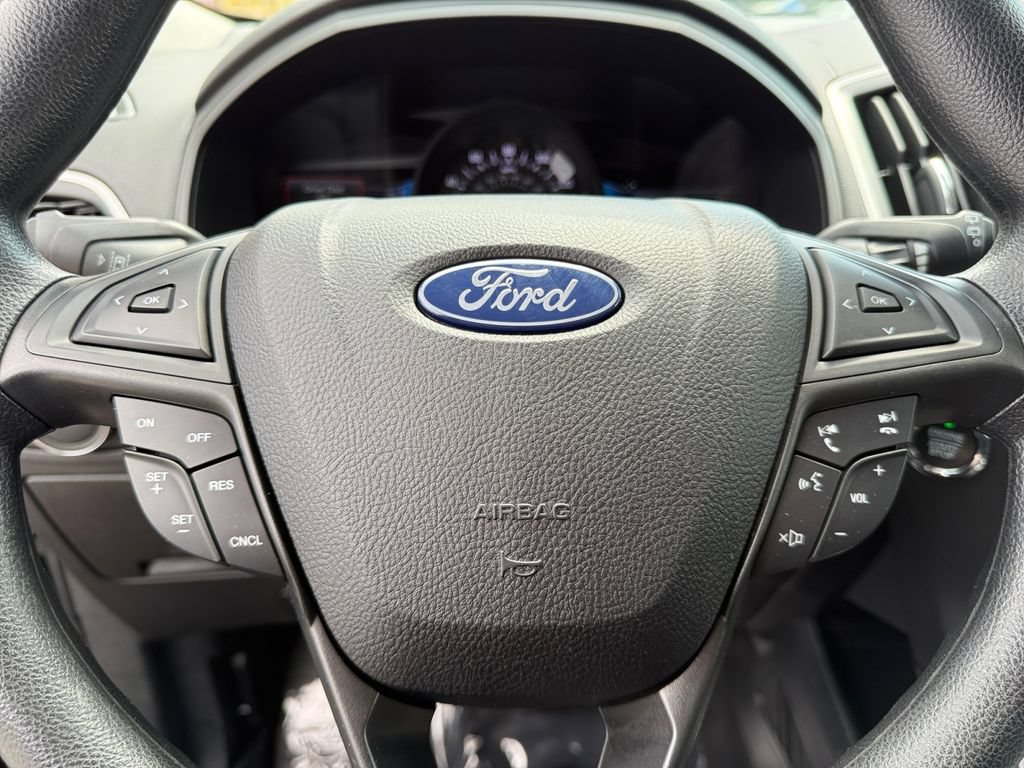 Used 2022 Ford Edge SE w/ Black Appearance Package AWD/4WD image 19