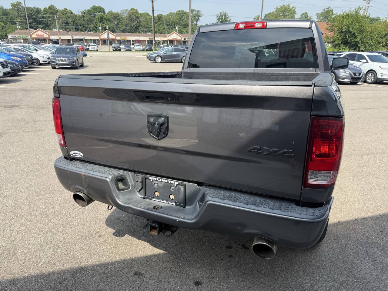 Used 2015 RAM 1500 ST AWD/4WD image 8