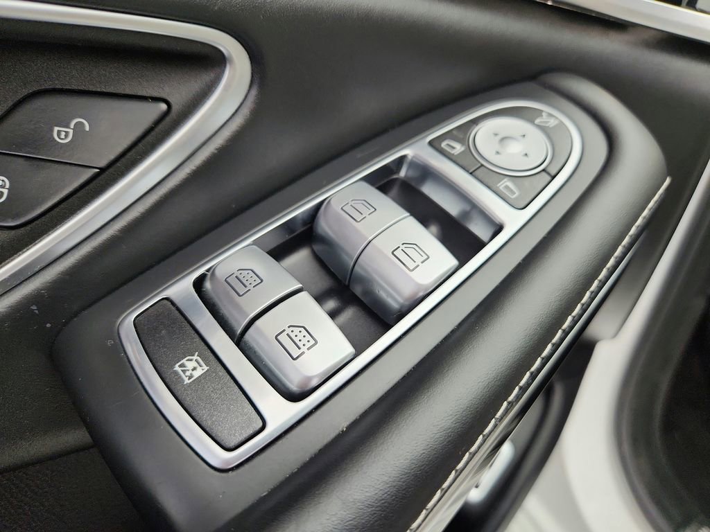 Used 2015 Mercedes-Benz S 550 4MATIC Sedan image 27