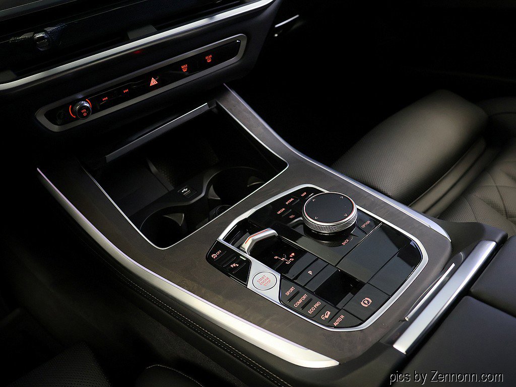 Certified 2025 BMW X5 xDrive40i w/ Premium Package image 25