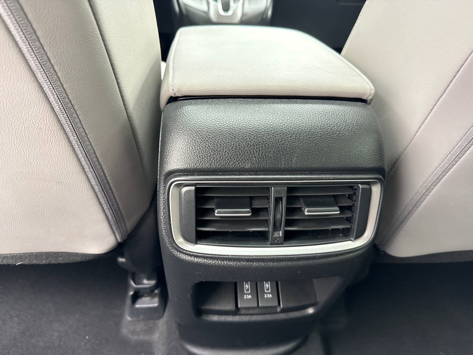 Used 2017 Honda CR-V Touring image 39