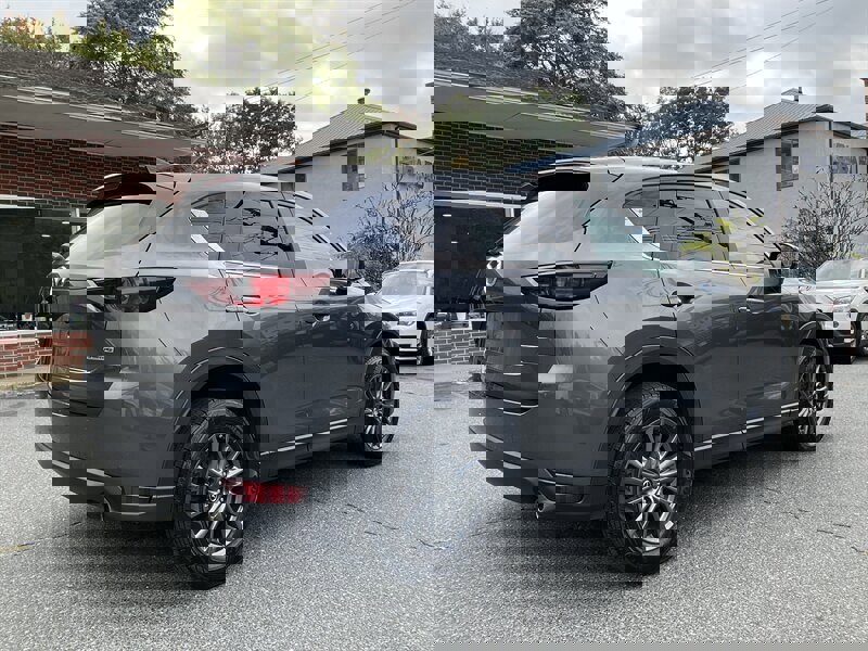 Used 2020 MAZDA CX-5 Touring image 5