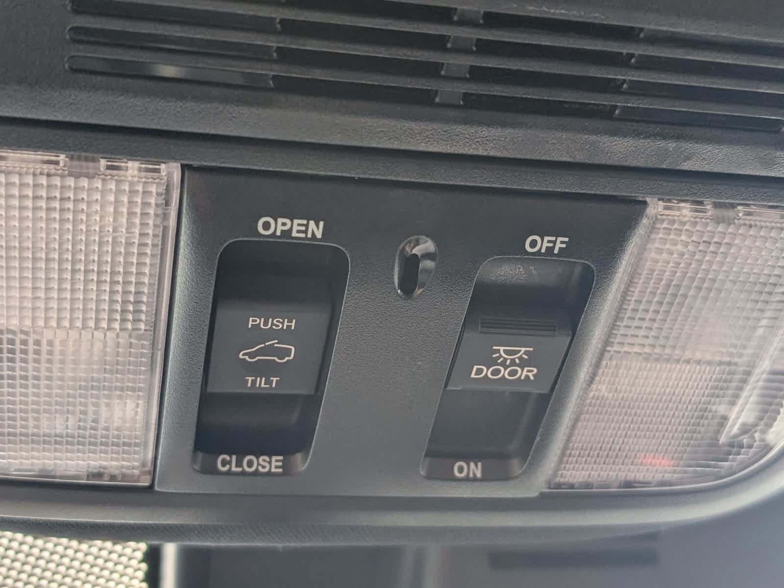 Used 2023 Honda Passport EX-L image 31