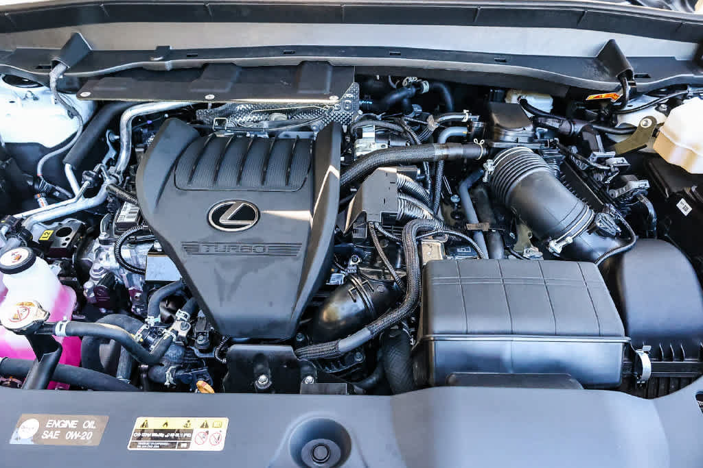 Used 2025 Lexus TX 500h AWD w/ Technology Package image 12
